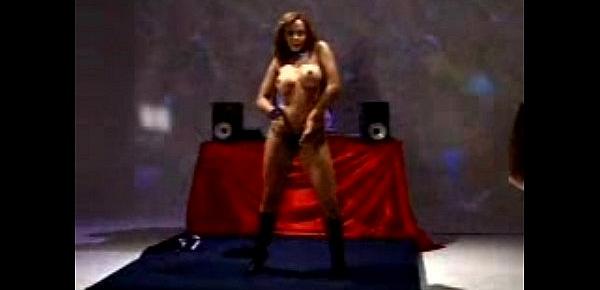  Paula Ferrari striptease